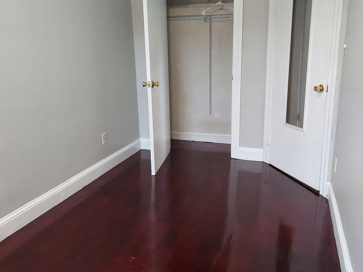 1 bed, 9999 sqft, $2,100 — Photo 3
