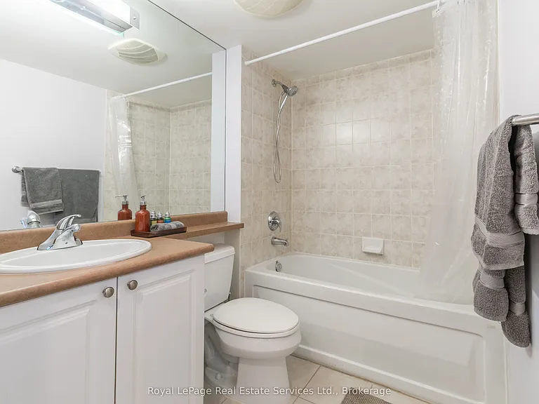 18 Yonge St #2907 — Photo 14