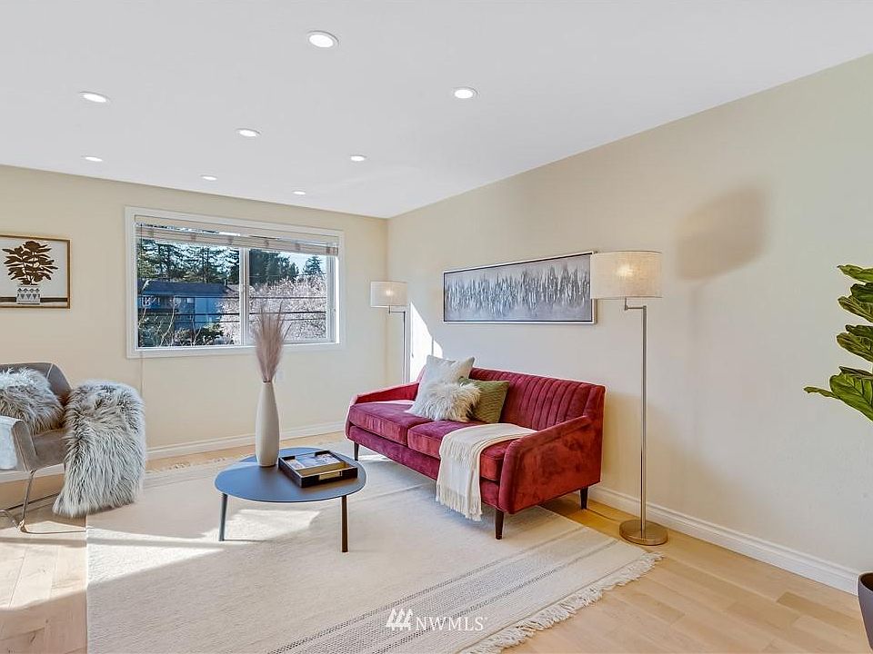 1st image of 14300 32nd Ave NE APT 101