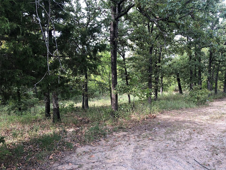 1st image of Sioux Pl