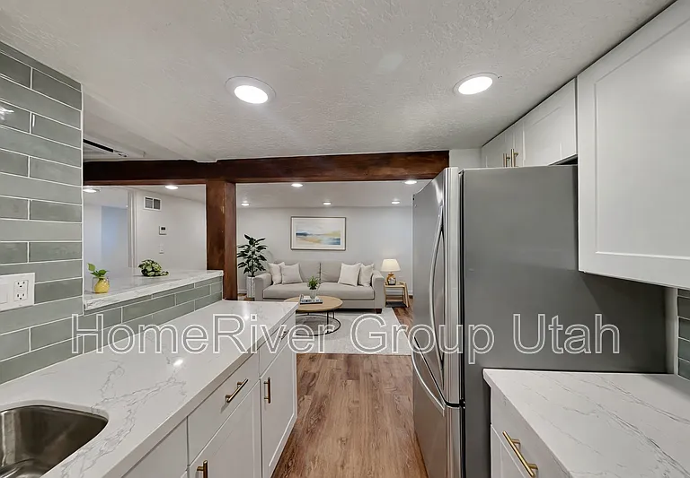 563 S Denver St #1 — Photo 2