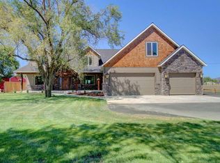 3419 Randall Ave, Central Point, OR 97502