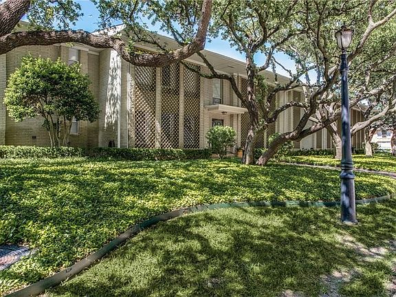 3rd image of 6365 Diamond Head Cir #6365D