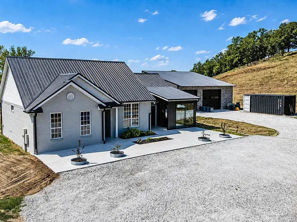 12727 E Gaiche Rd, Gentry, AR 72734
