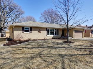 357 N Roger St, Kimberly, WI 54136