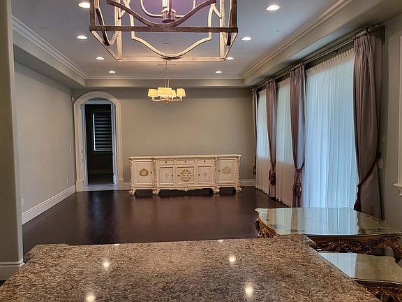 5th image of 5338 Dupuy Cir