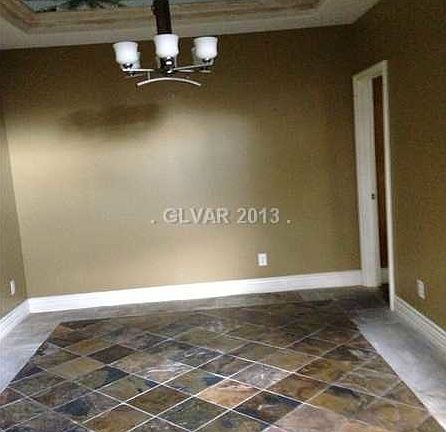 5th image of 171 Sandy Bunker Ln