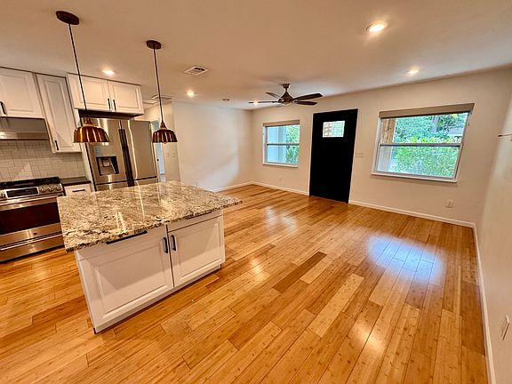 3rd image of 605 6th St S