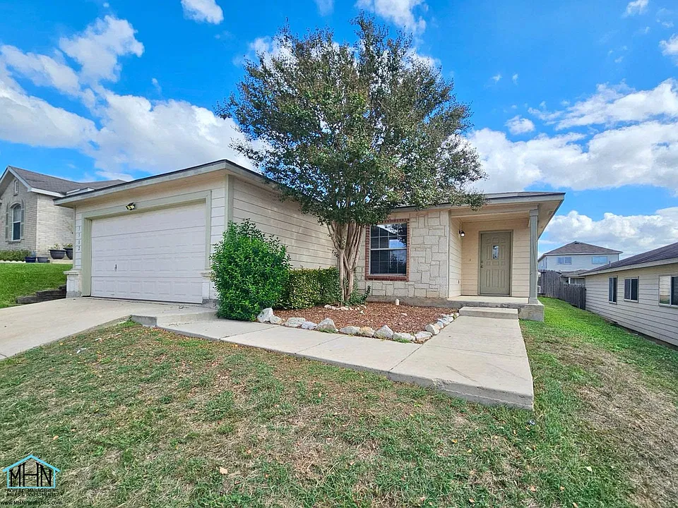 3502 Ironwood Fls