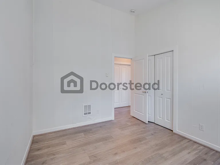 870 SW 96th Pl — Photo 9
