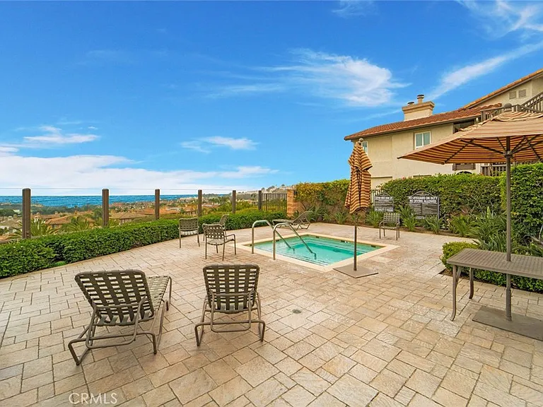 16 Corniche Dr #A — Photo 7