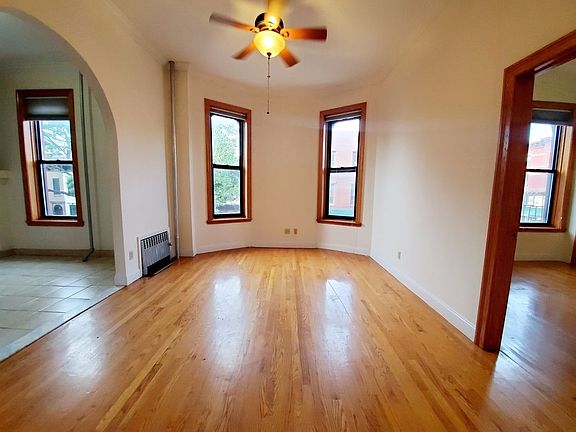 4th image of 314 7th Ave #2L