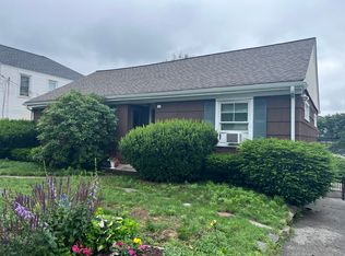 127 Lake Ave #B, Worcester, MA 01605