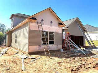 401 Calvert St, Abbeville, SC 29620