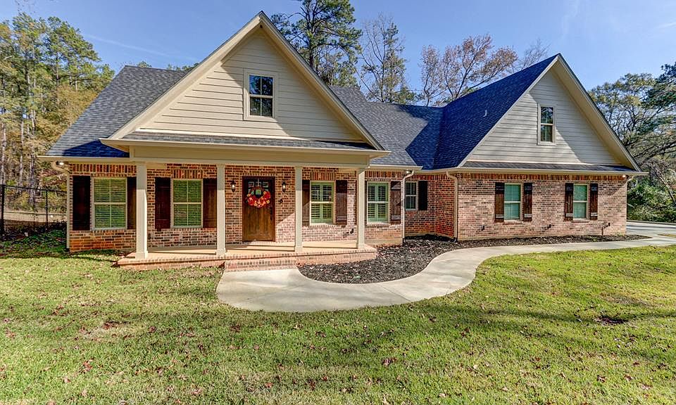 1st image of 2416 Glen Hollow Dr