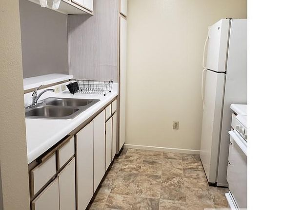 4th image of 2635 S Western Ave #Tba