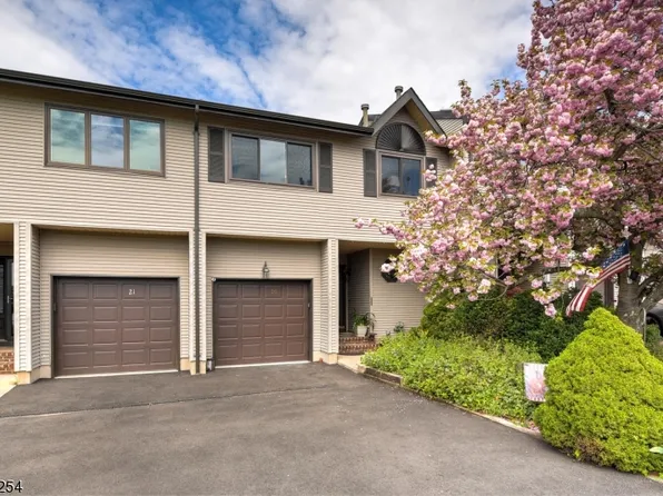 20 Olive Ct, Raritan Twp., NJ 08822