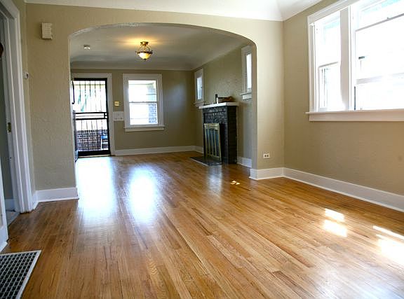 3rd image of 3319 Vine St