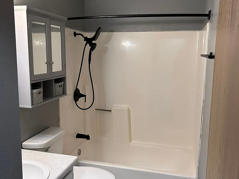 107 Maple St #103 — Photo 10