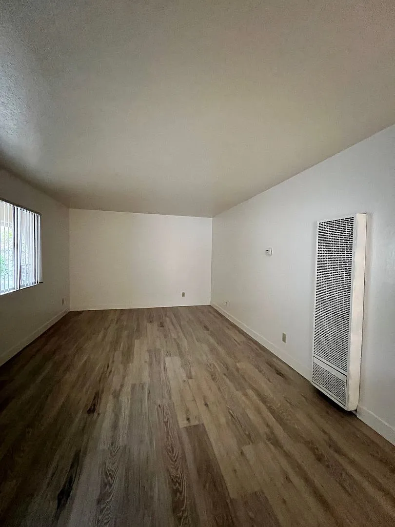 1337 Monte Vista Avenue — Photo 2