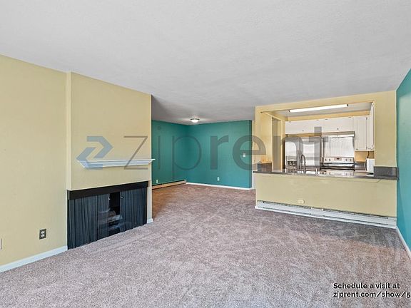 3rd image of 316 N El Camino Real APT 221