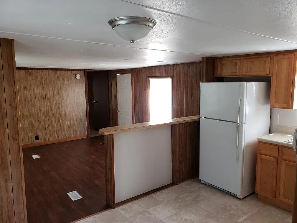 2 bed, 1.5 bath, $1,100 — Photo 2