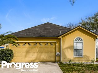 281 W Carriann Cove Trl, Jacksonville, FL 32225