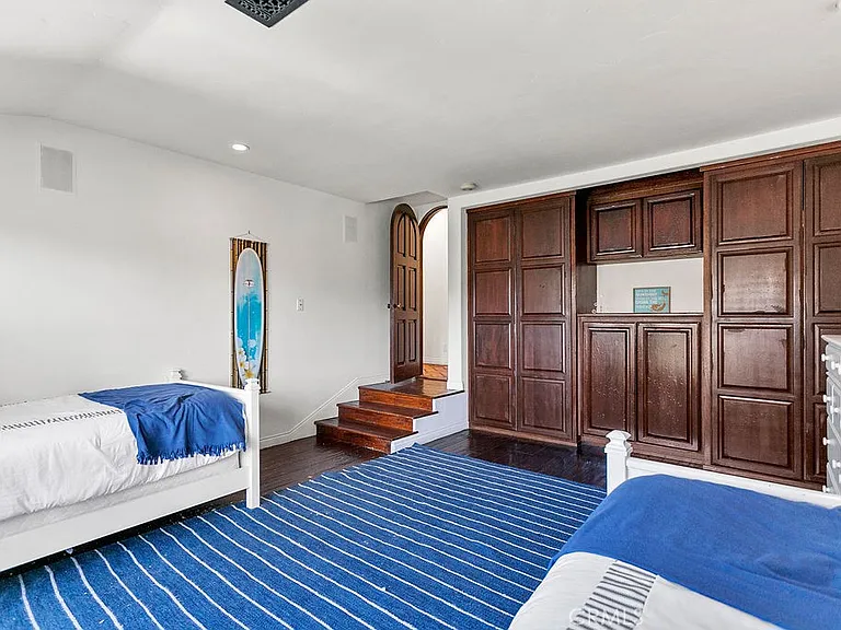 52 Emerald Bay — Photo 18