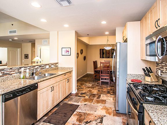 5th image of 16 W Encanto Blvd Unit 401