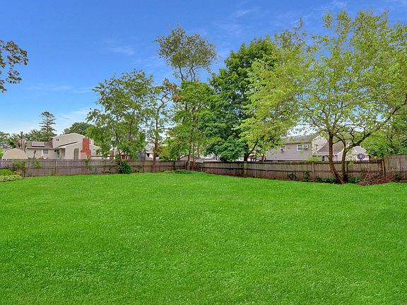 4th image of 639 Jayne Blvd
