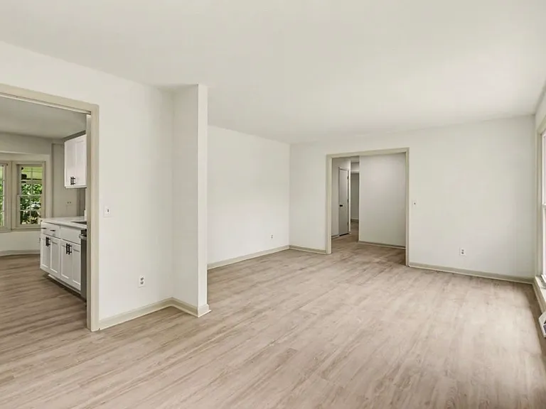 130 Sandtrap Rd — Photo 3