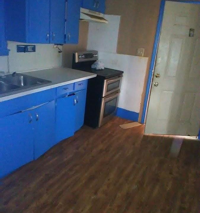 2nd image of 300 E Post Office St APT B