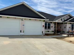 205 E Larkspur Ct, Hannibal, MO 63401