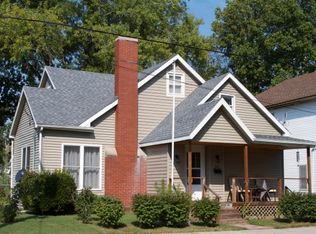 227 S 14th St, Murphysboro, IL 62966