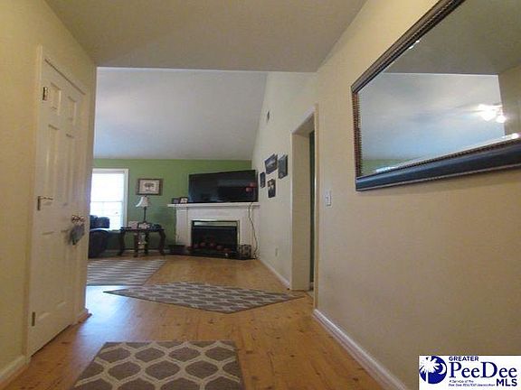 3rd image of 2104 Kentwood Dr