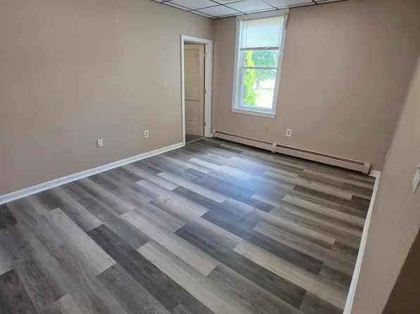 33 Granite St, Taunton, MA