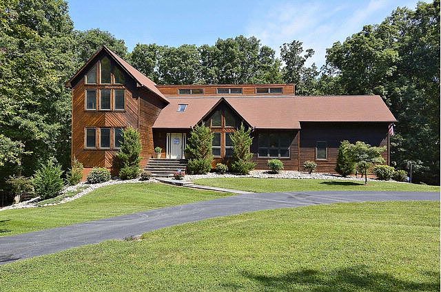 1st image of 9810 Quail Run Ct