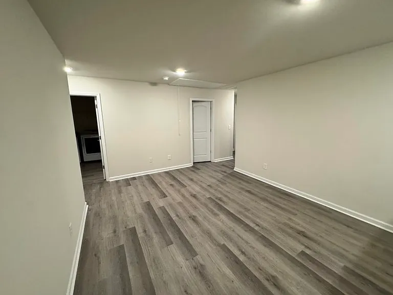 1011 Maylen Trce — Photo 11
