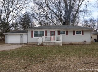 1266 Cavanagh St SE, Kentwood, MI 49508