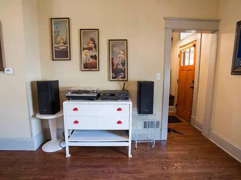 3653 N Williams St — Photo 9