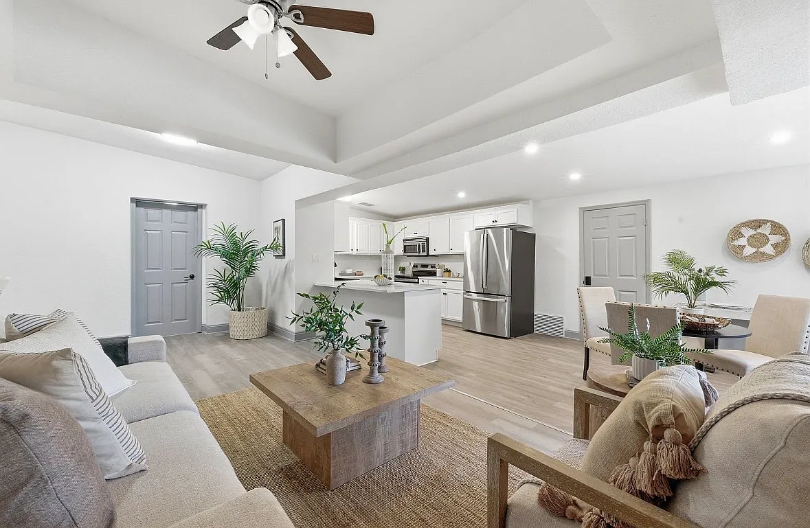 3 bed, 1617 sqft, $1,800 — Photo 4