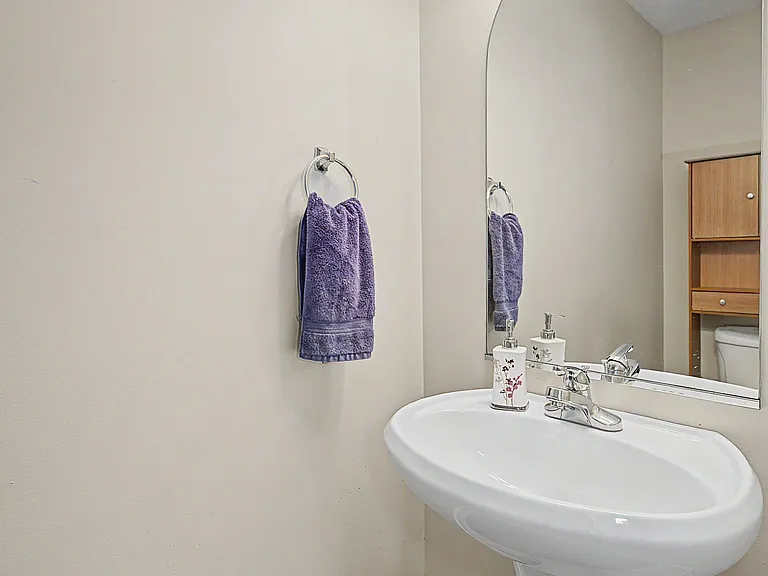 2819 Gill St — Photo 21