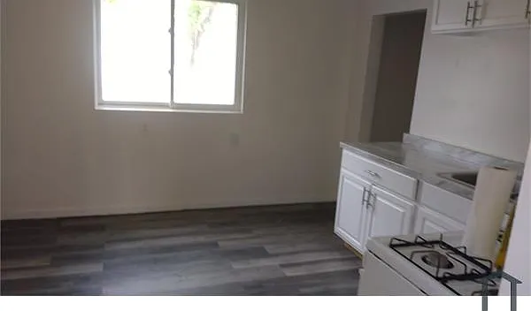 4 bed, 2000 sqft, $1,399 — Photo 3