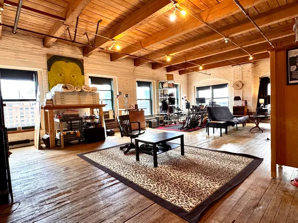 249 A St APT 61, Boston, MA 02210
