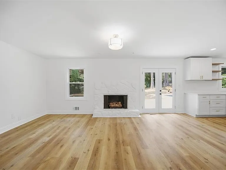 1073 Grayson Pkwy — Photo 10