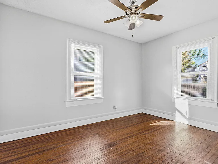 318 Jefferson Ave — Photo 25