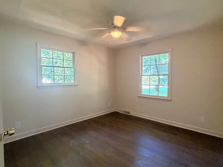 5701 Cates Dr — Photo 21