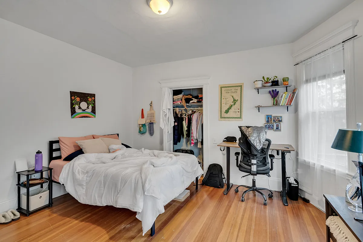 Building Photo - 98 Cypress St #3A
