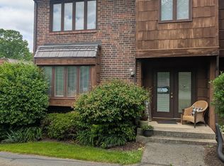 6740 Quail Ridge Ln, Fort Wayne, IN 46804