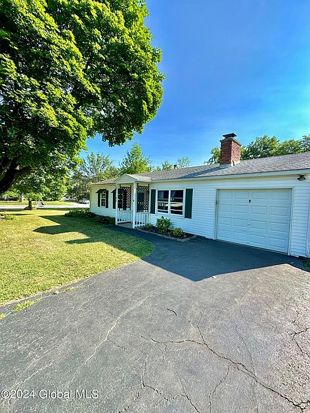 4th image of 2 Thatcher Drive
